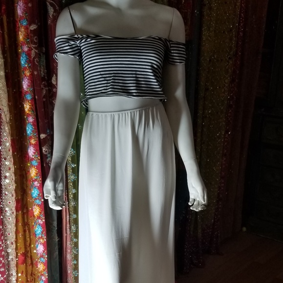 Reformation  ivory maxi skirt slip - Picture 8 of 8